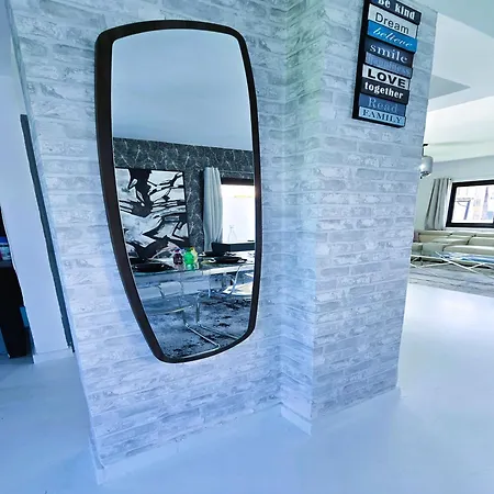 3 Bedroom Villa, Private Pool, Hot Tub * Протарас