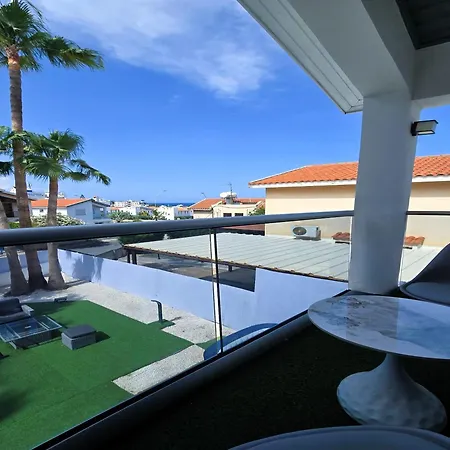 Вилла 3 Bedroom Villa, Private Pool, Hot Tub Протарас