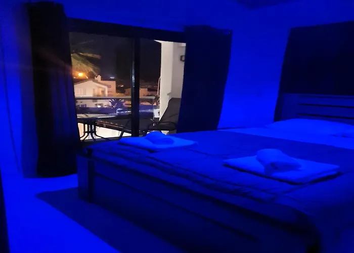 3 Bedroom Villa, Private Pool, Hot Tub