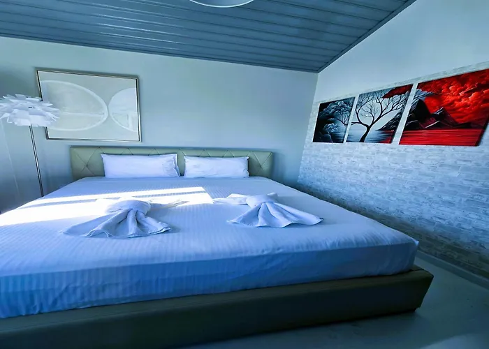 3 Bedroom Villa, Private Pool, Hot Tub ヴィラ *