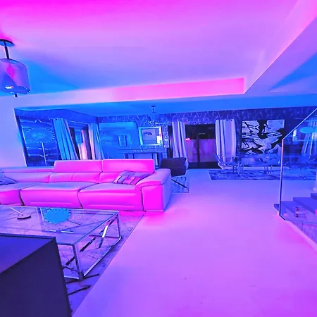 3 Bedroom Villa, Private Pool, Hot Tub