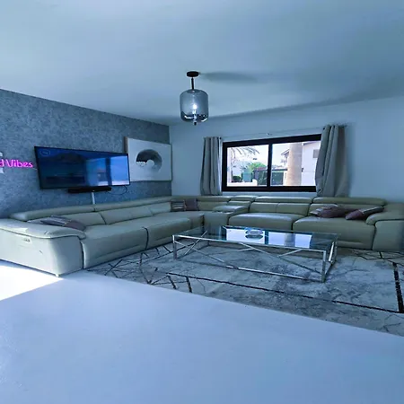 3 Bedroom Villa, Private Pool, Hot Tub