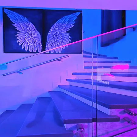 3 Bedroom Villa, Private Pool, Hot Tub *