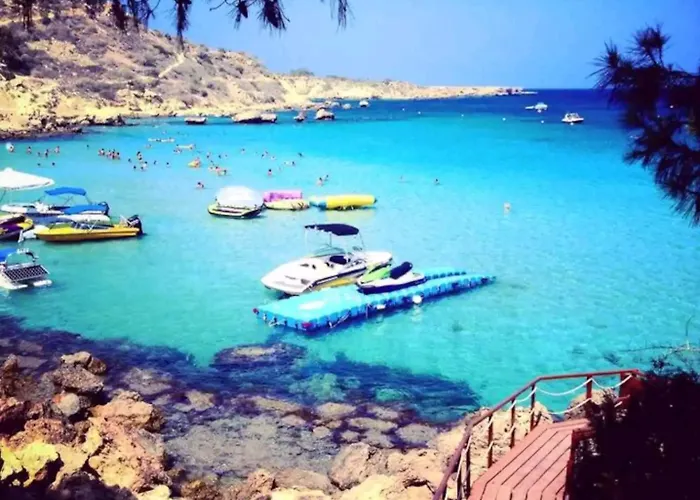 Villa 3 Bedroom Villa, Private Pool, Hot Tub