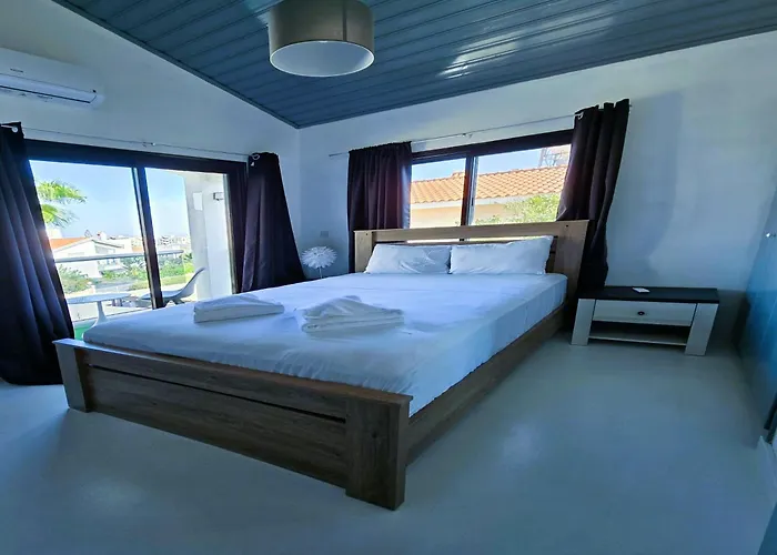 3 Bedroom Villa, Private Pool, Hot Tub Villa