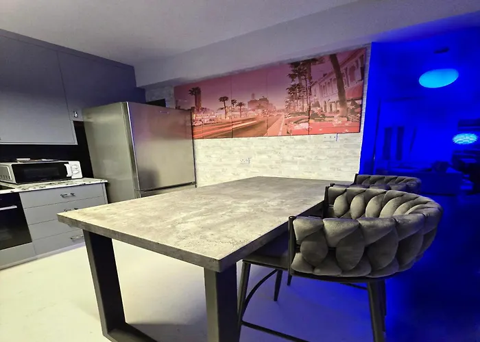 3 Bedroom Villa, Private Pool, Hot Tub