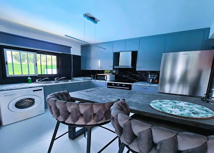 3 Bedroom Villa, Private Pool, Hot Tub Villa