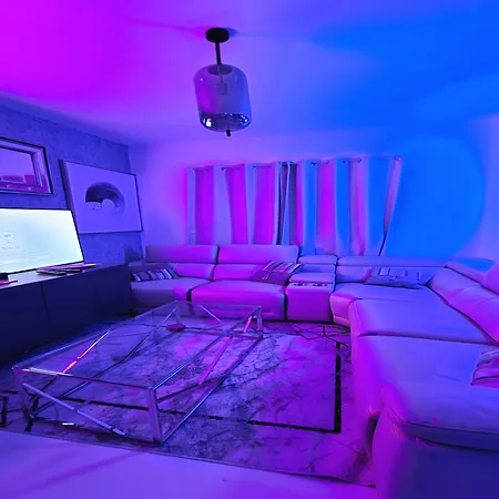 3 Bedroom Villa, Private Pool, Hot Tub ヴィラ プロタラス
