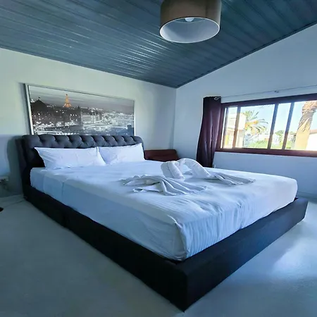 3 Bedroom Villa, Private Pool, Hot Tub プロタラス