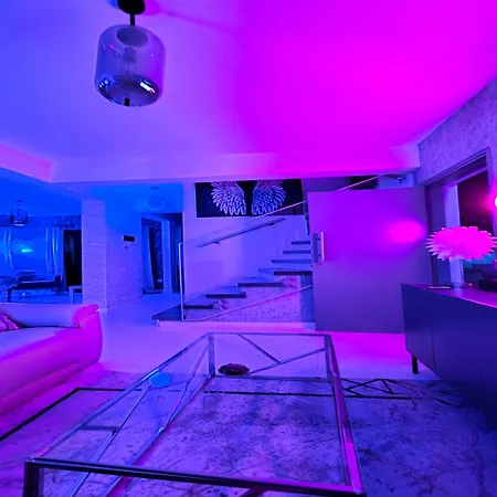 3 Bedroom Villa, Private Pool, Hot Tub ヴィラ